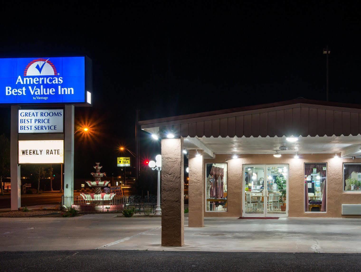 Baymont By Wyndham Socorro Exterior foto